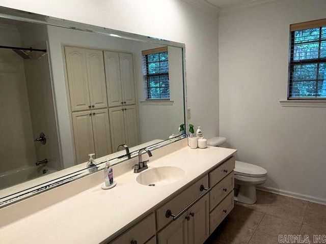 2207 Westport Loop, Little Rock, AR 72212