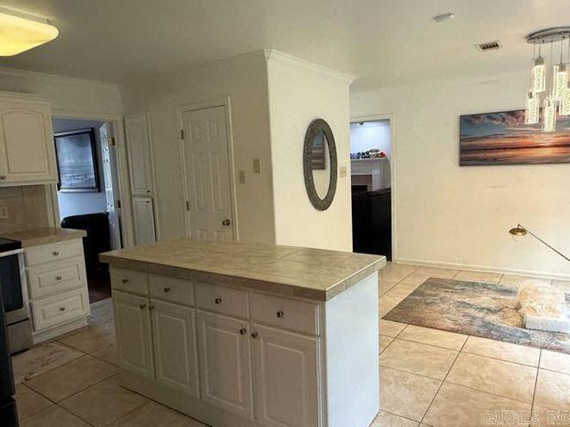 2207 Westport Loop, Little Rock, AR 72212