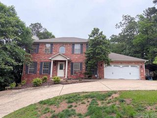 2207 Westport Loop, Little Rock, AR 72212