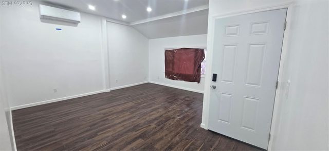 452 S 1st Avenue, Mount Vernon, NY 10550