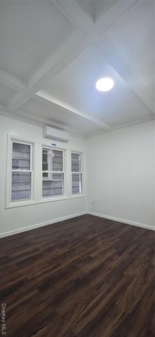 452 S 1st Avenue, Mount Vernon, NY 10550