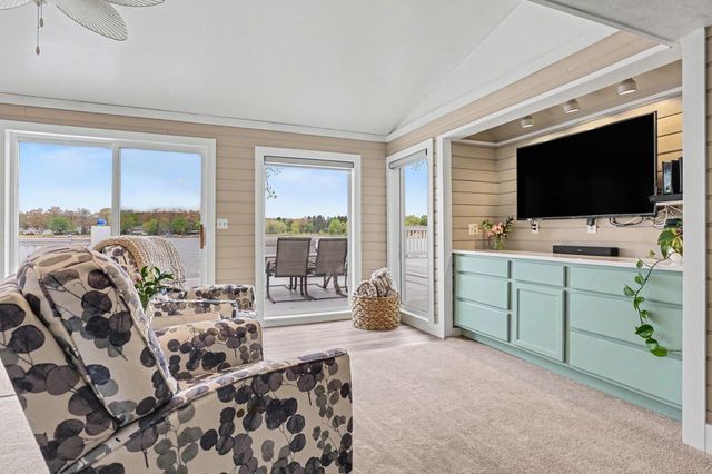 13945 Sunset Shores Drive Ne, Nelson Twp, MI 49319