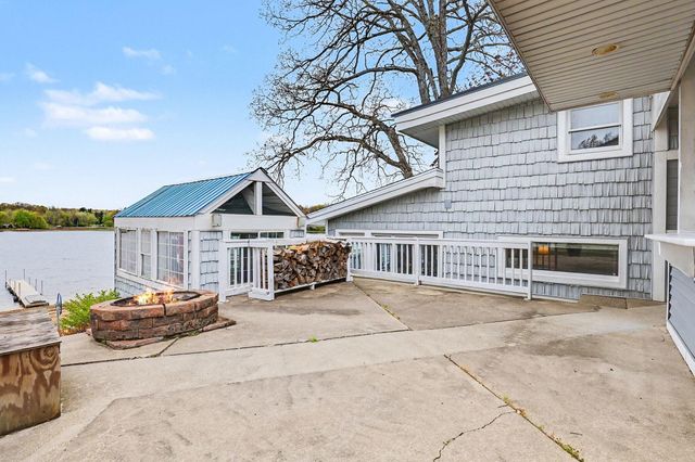 13945 Sunset Shores Drive Ne, Nelson Twp, MI 49319