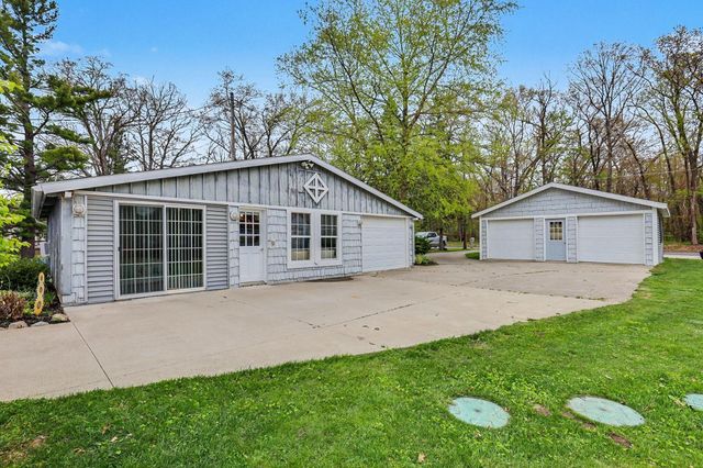13945 Sunset Shores Drive Ne, Nelson Twp, MI 49319
