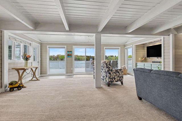 13945 Sunset Shores Drive Ne, Nelson Twp, MI 49319