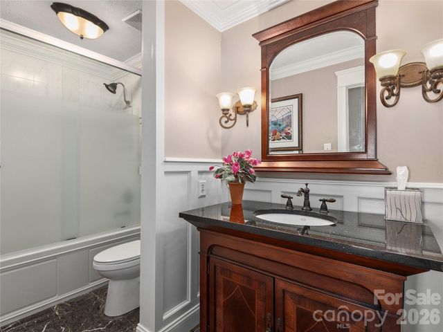 142 Twin Lakes Drive, Candler, NC 28715