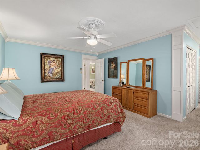 142 Twin Lakes Drive, Candler, NC 28715