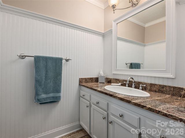 142 Twin Lakes Drive, Candler, NC 28715