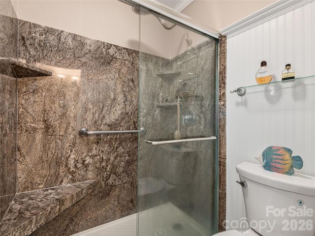 142 Twin Lakes Drive, Candler, NC 28715