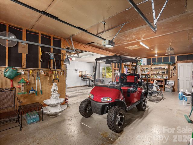 142 Twin Lakes Drive, Candler, NC 28715