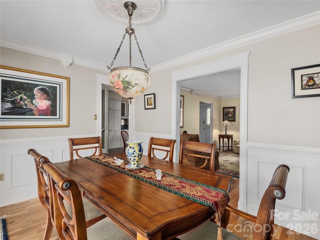 142 Twin Lakes Drive, Candler, NC 28715