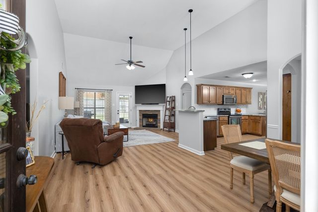 5379 SCARLET RIDGE DR, Arlington, TN 38002