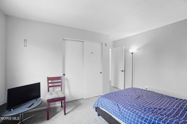 357 Wrexham Lane, 101, Maumee, OH 43537