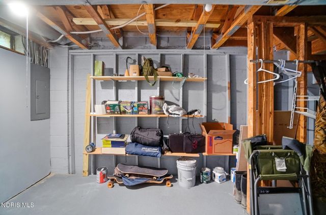 357 Wrexham Lane, 101, Maumee, OH 43537