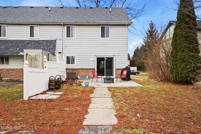 357 Wrexham Lane, 101, Maumee, OH 43537