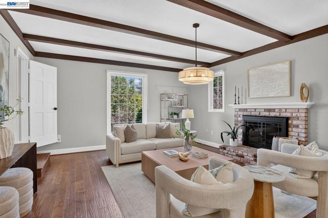 4571 Ewing Rd, Castro Valley, CA 94546