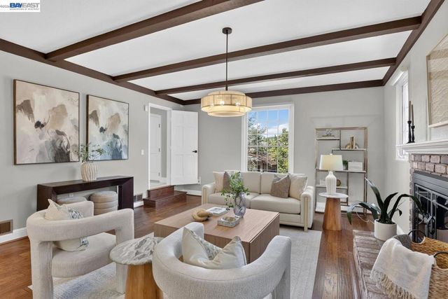 4571 Ewing Rd, Castro Valley, CA 94546
