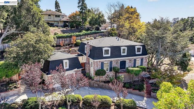 4571 Ewing Rd, Castro Valley, CA 94546