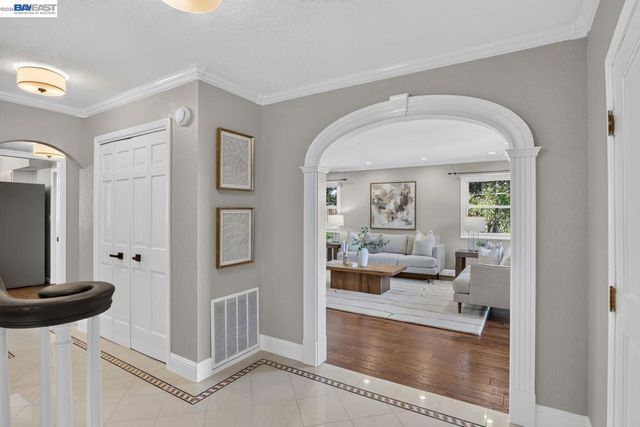 4571 Ewing Rd, Castro Valley, CA 94546
