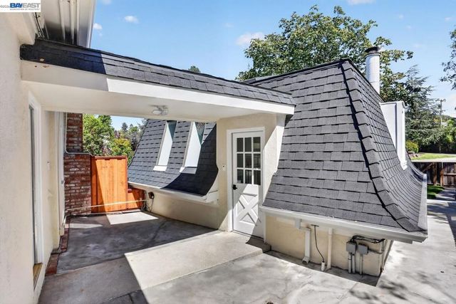 4571 Ewing Rd, Castro Valley, CA 94546