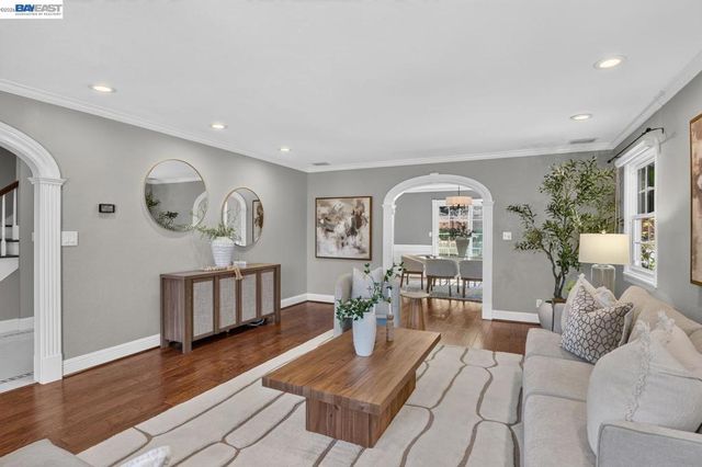 4571 Ewing Rd, Castro Valley, CA 94546