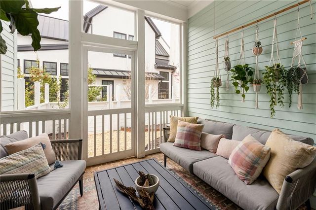 11297 Serenbe Lane, Chattahoochee Hills, GA 30268