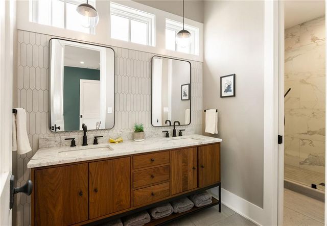 11297 Serenbe Lane, Chattahoochee Hills, GA 30268