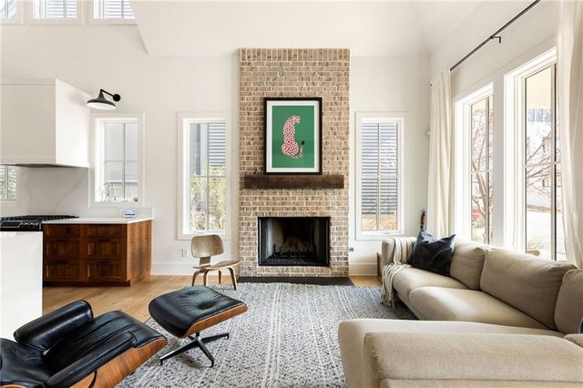 11297 Serenbe Lane, Chattahoochee Hills, GA 30268