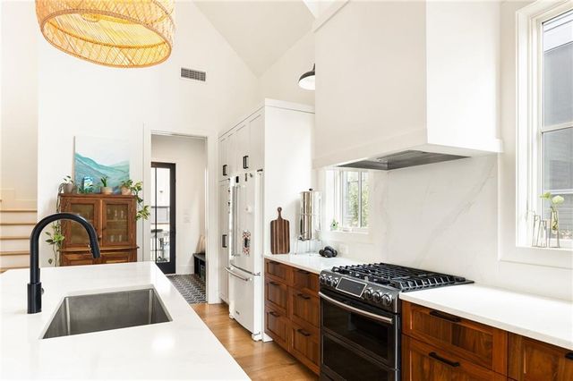 11297 Serenbe Lane, Chattahoochee Hills, GA 30268