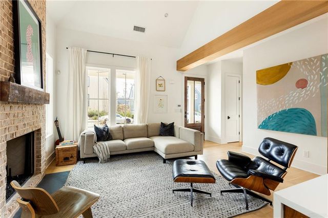 11297 Serenbe Lane, Chattahoochee Hills, GA 30268