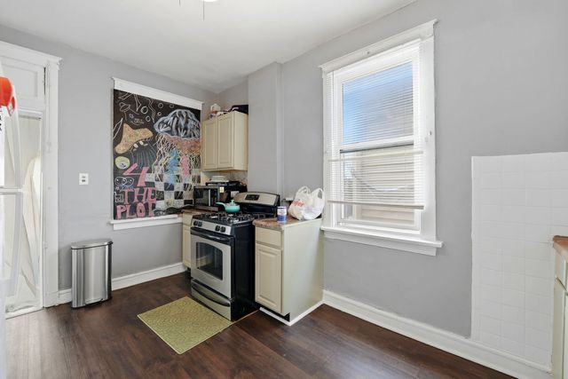 7923 S Carpenter Street, Chicago, IL 60620