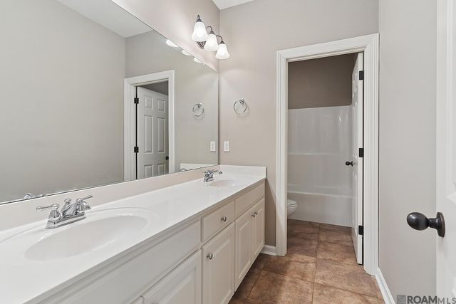 9154 Magnolia Leaf Ave, Baton Rouge, LA 70810