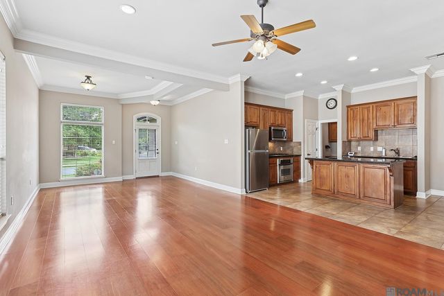 9154 Magnolia Leaf Ave, Baton Rouge, LA 70810
