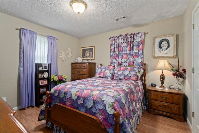 701 E Sumac Street, Rogers, AR 72756