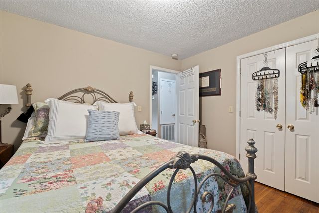 701 E Sumac Street, Rogers, AR 72756