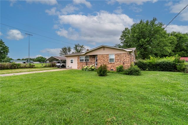 701 E Sumac Street, Rogers, AR 72756