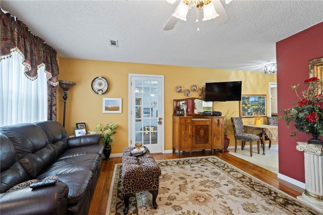 701 E Sumac Street, Rogers, AR 72756