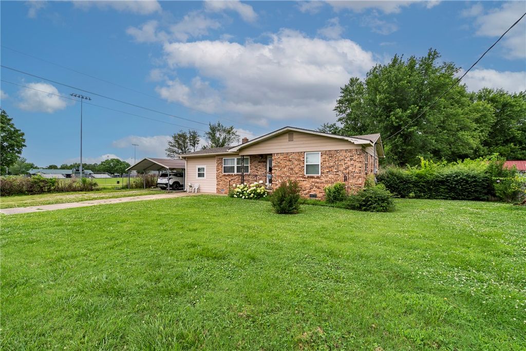 701 E Sumac Street, Rogers, AR 72756