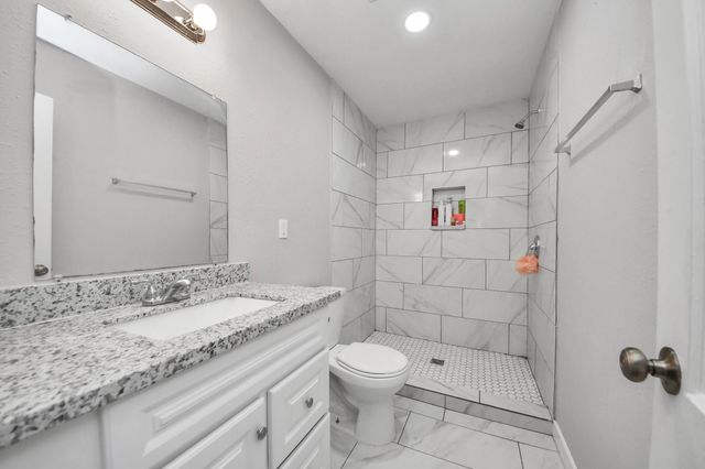 10118 Norvic Street, Houston, TX 77029