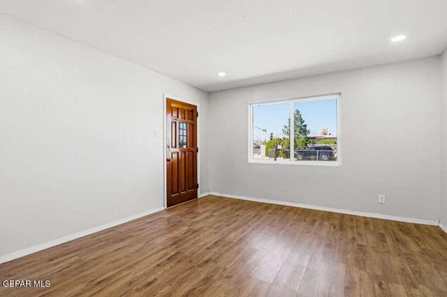 5000 MEADE Court, El Paso, TX 79904