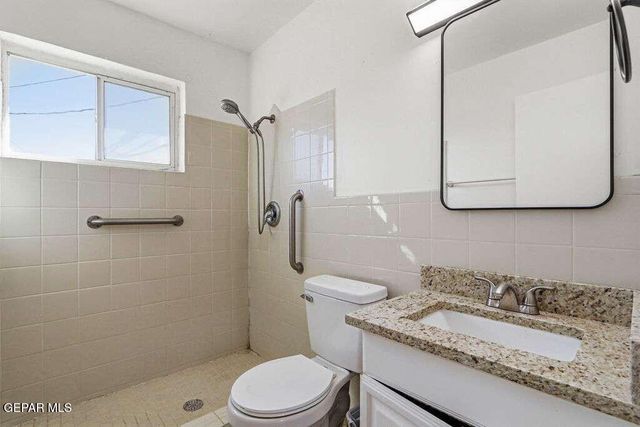 5000 MEADE Court, El Paso, TX 79904