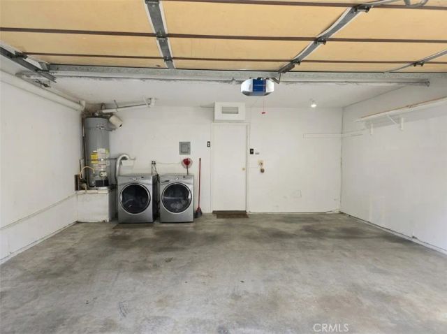 9525 Sylmar Avenue 2, Panorama City, CA 91402