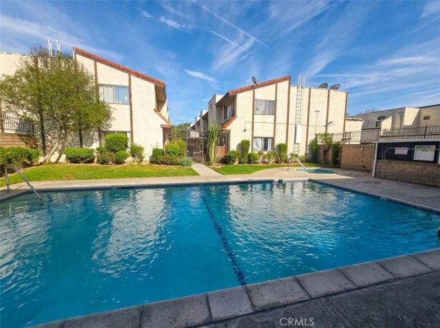 9525 Sylmar Avenue 2, Panorama City, CA 91402