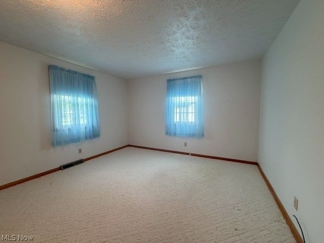 1172 2nd Street SW, New Philadelphia, OH 44663