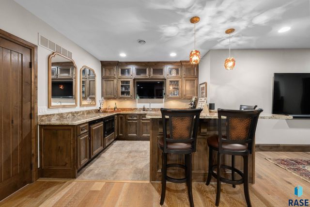 5905 S Grand Prairie Dr Drive, Sioux Falls, SD 57108