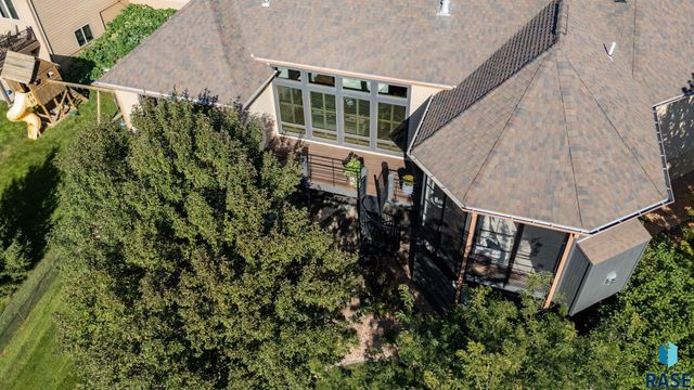 5905 S Grand Prairie Dr Drive, Sioux Falls, SD 57108