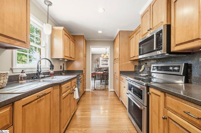 4 Brynhurst Court, Greenville, SC 29615