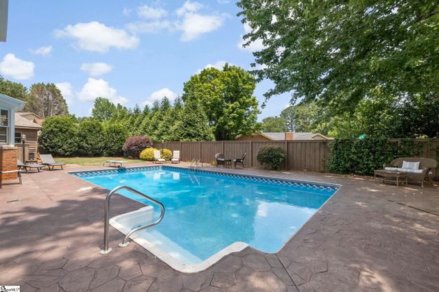 4 Brynhurst Court, Greenville, SC 29615