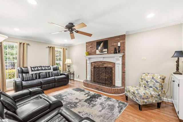4 Brynhurst Court, Greenville, SC 29615