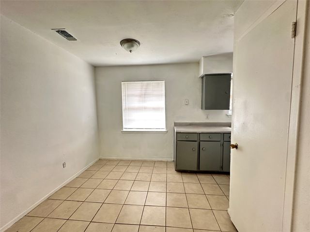 4916 Mcdougal Street, Greenville, TX 75401